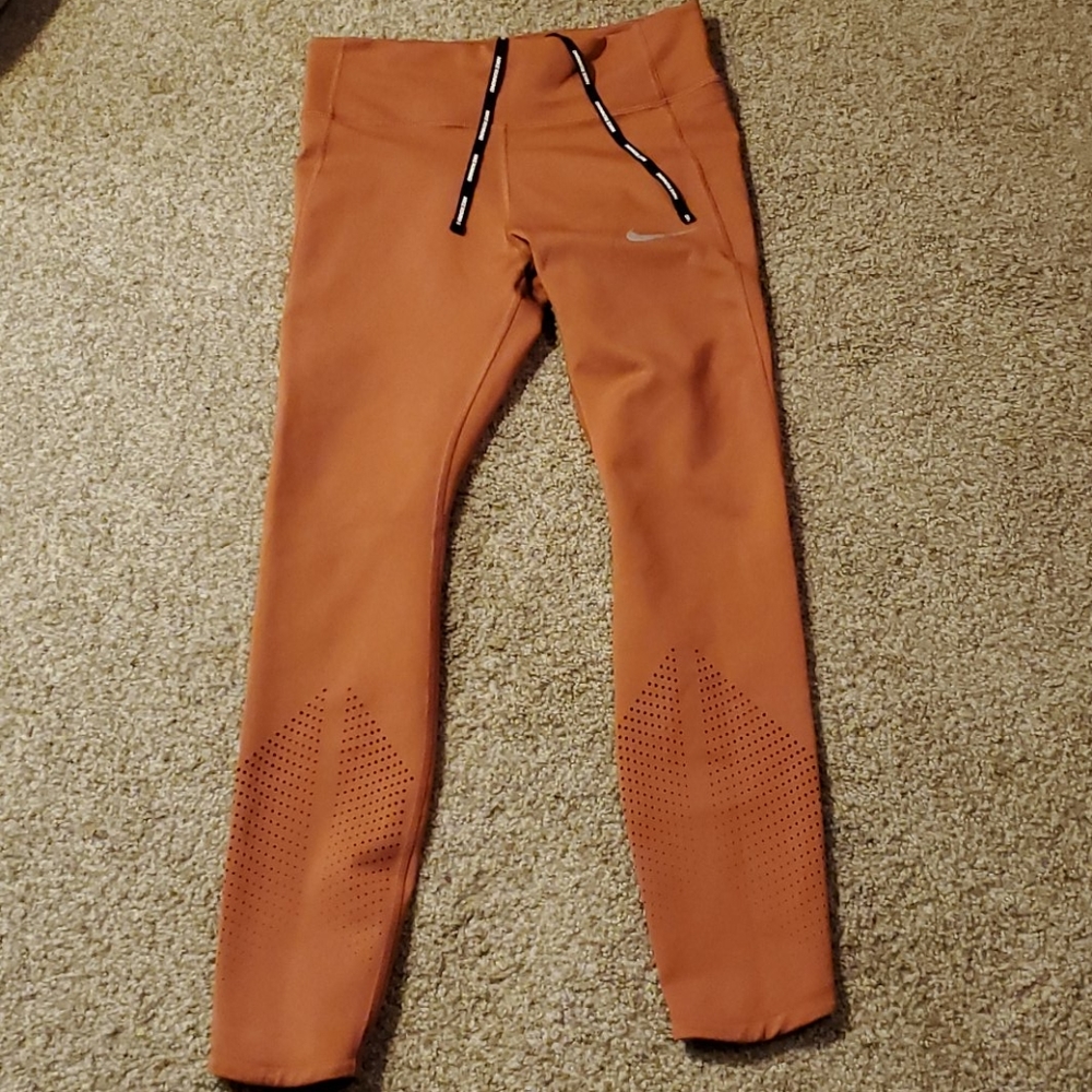 Nike Lux Leggings- Worn Once Excellent Condition
